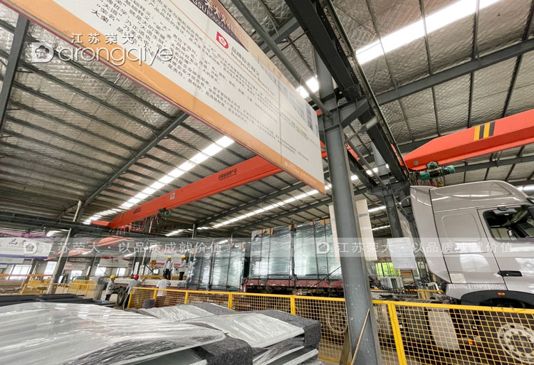 現(xiàn)代候車亭