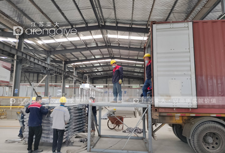 榮大公交候車亭出口案例