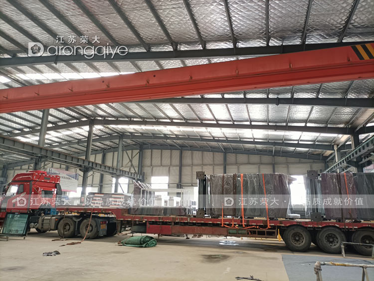 第二批不銹鋼公交候車亭發(fā)往山東