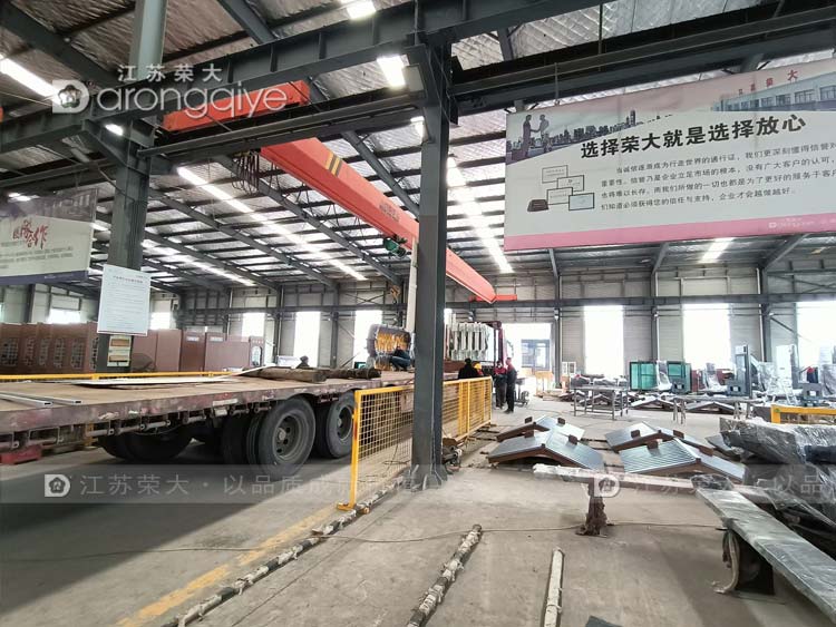 ɽ�|��(chu��ng)���܇ͤ�b܇�l(f��)؛