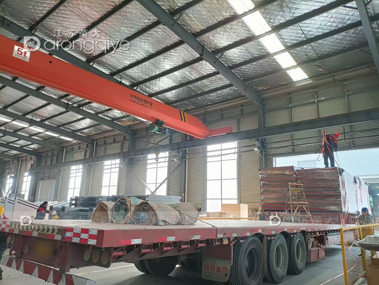 ɽ���¹ź�܇(ch��)ͤ�ڶ����l(f��)؛�����Dһ