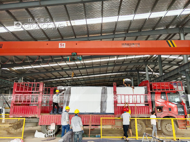 第四批安徽現(xiàn)代候車亭發(fā)貨圖五