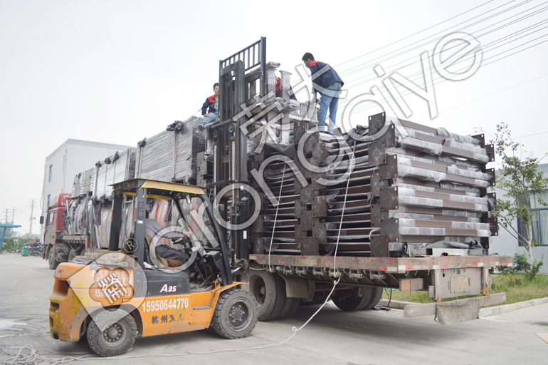 安徽公交候車亭裝車發(fā)貨圖二