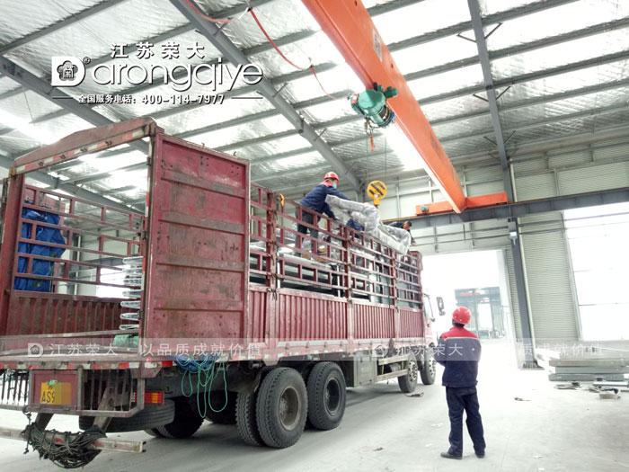 福建第十三批公共自行車棚發(fā)貨圖二