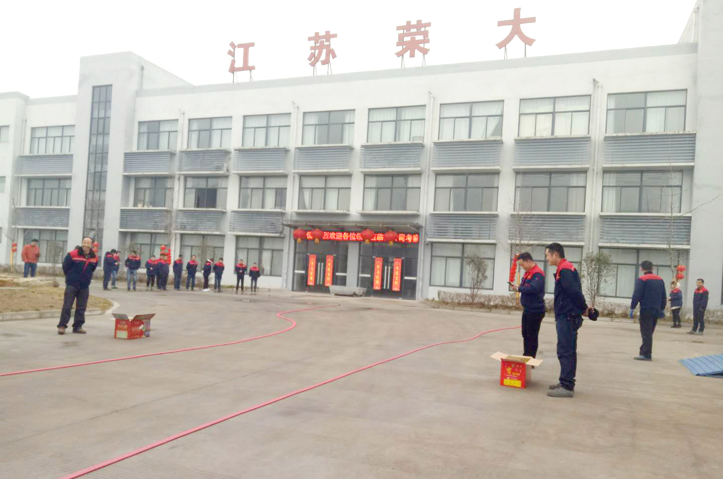 榮大候車(chē)亭廠家