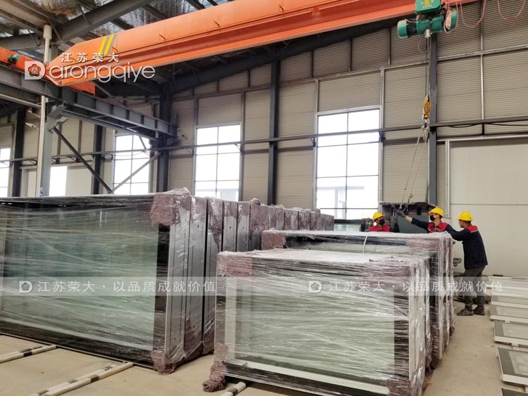 第一批供應(yīng)安徽公交候車亭發(fā)貨圖二